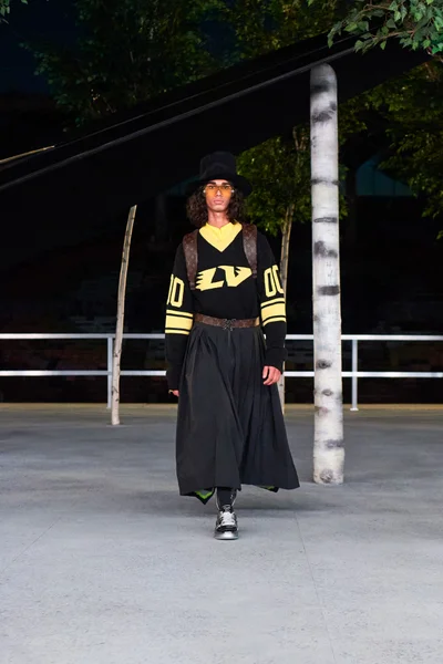 Look 130